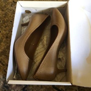 Calvin Klein Kitten heels